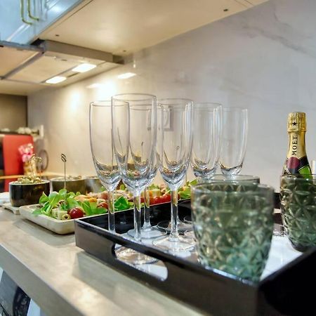 Le Nid Parisien Triplex Cosy Et Chaleureux Apartment Luaran gambar