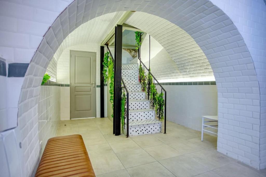 Le Nid Parisien Triplex Cosy Et Chaleureux Apartment Luaran gambar
