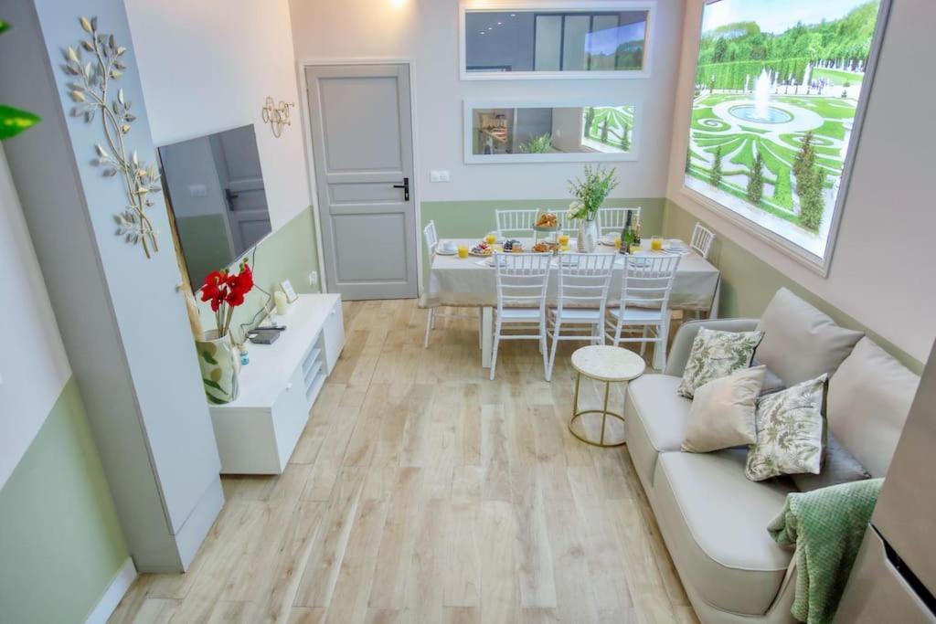 Le Nid Parisien Triplex Cosy Et Chaleureux Apartment Luaran gambar