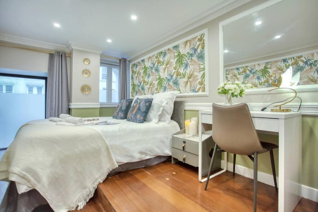 Le Nid Parisien Triplex Cosy Et Chaleureux Apartment Luaran gambar