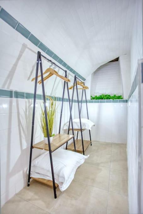 Le Nid Parisien Triplex Cosy Et Chaleureux Apartment Luaran gambar