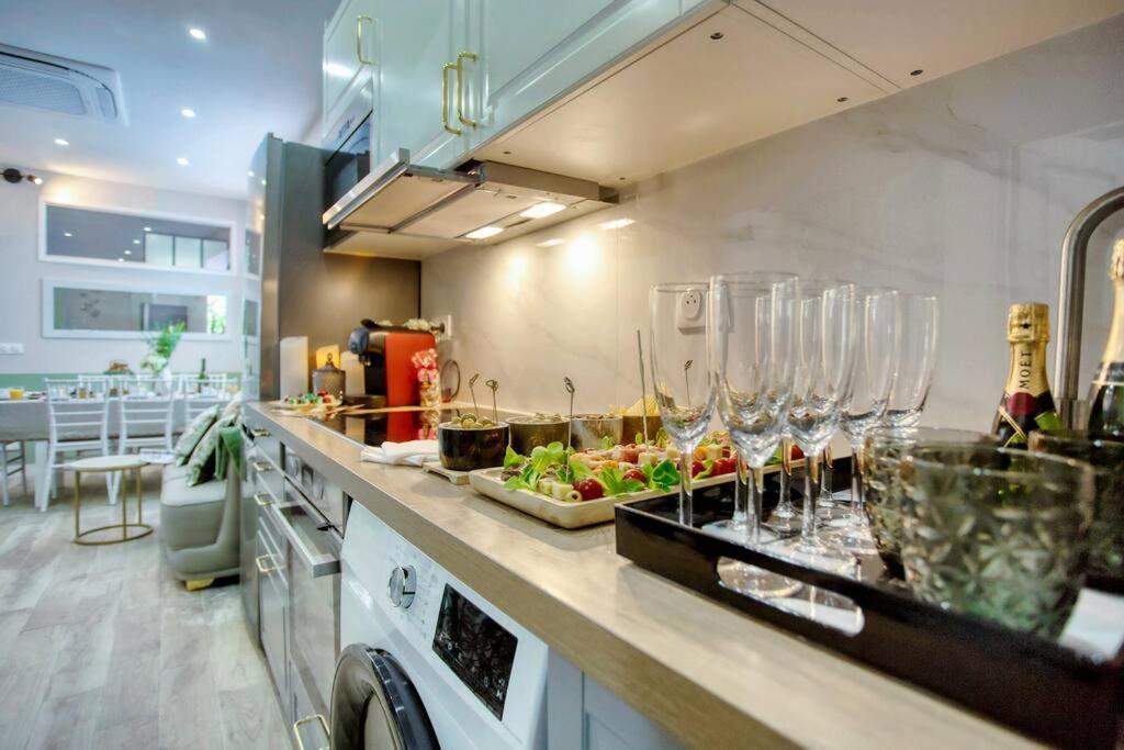 Le Nid Parisien Triplex Cosy Et Chaleureux Apartment Luaran gambar